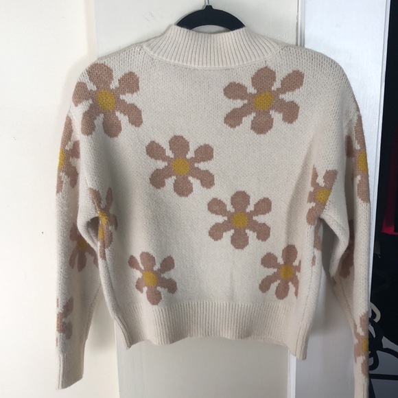 Industry flower power waist high cardigan sweater. - Picture 2 of 11